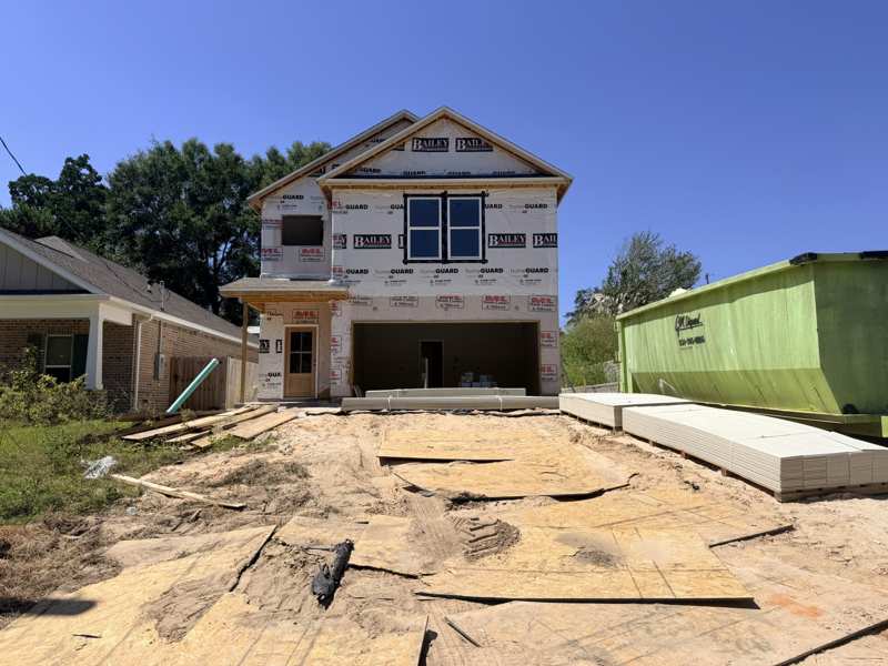 4 bedroom Detached Single Family at 805 S Cedar Avenue, Helms & Allen, Niceville — photo 1
