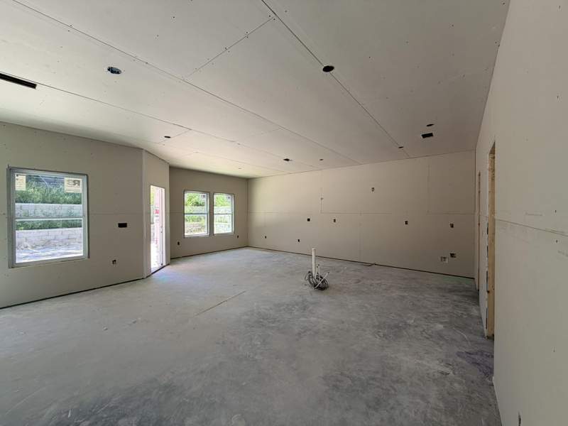 4 bedroom Detached Single Family at 805 S Cedar Avenue, Helms & Allen, Niceville — photo 4