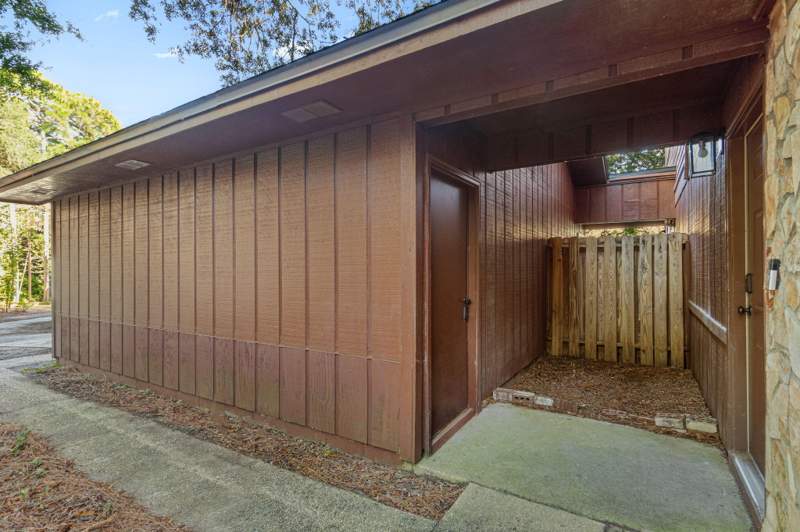 3 bedroom Townhouse at 32 7Th Avenue #Unit 127, Whispering Oaks, Shalimar — photo 2