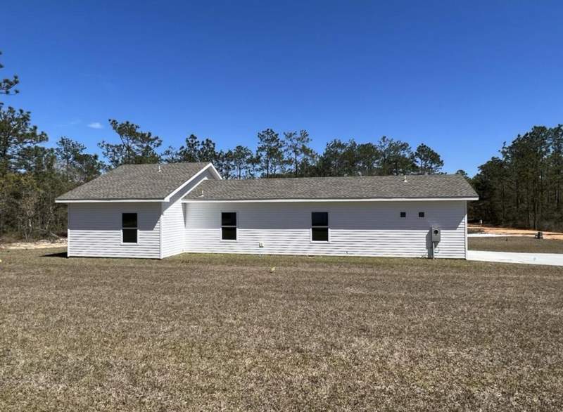 3 bedroom Detached Single Family at 299 E Laurel Lane, Oakwood Hills Unit 1, DeFuniak Springs — photo 5