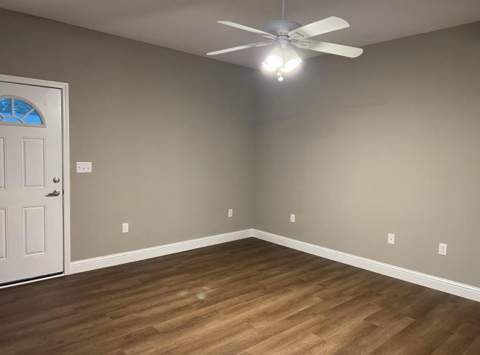 299 E Laurel Lane, DeFuniak Springs FL - photo 6 of 22