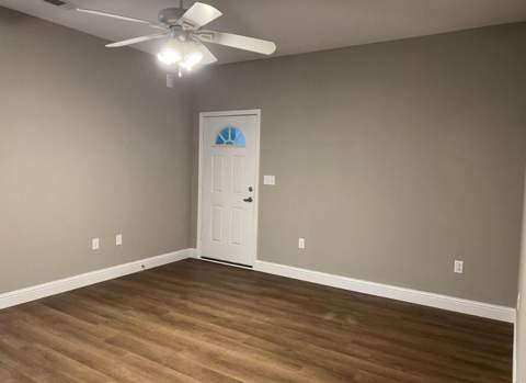 299 E Laurel Lane, DeFuniak Springs FL - photo 7 of 22