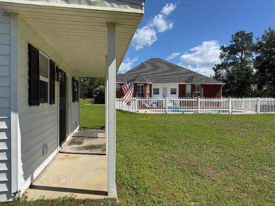 3 bedroom Detached Single Family at 1025 Ten Lake Drive, Ten Lake Estates/Lakeshore Gardens, DeFuniak Springs — photo 2