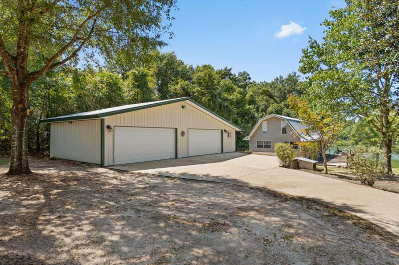 3 bedroom Detached Single Family at 5322 Clint Mason Road, Metes & Bounds, Crestview — photo 5