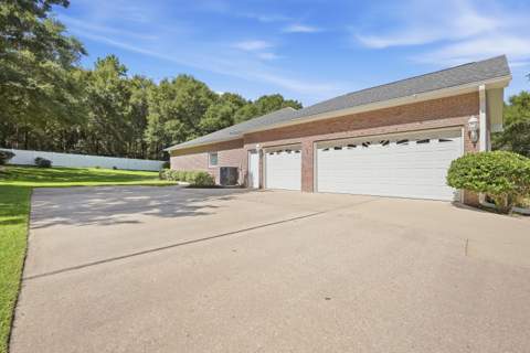 2646 Sorrel Ridge Road, Crestview FL - photo 6 of 89