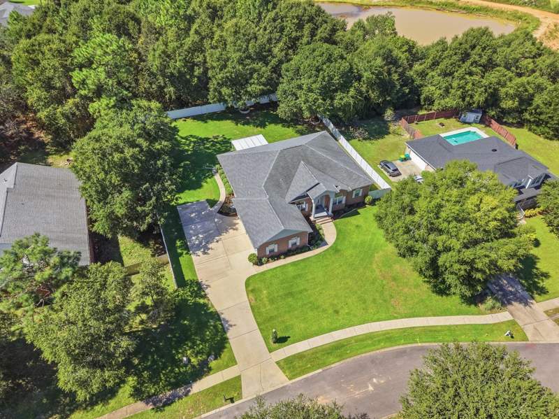 4 bedroom Detached Single Family at 2646 Sorrel Ridge Road, Silver Oaks Ph 1, Crestview — photo 3
