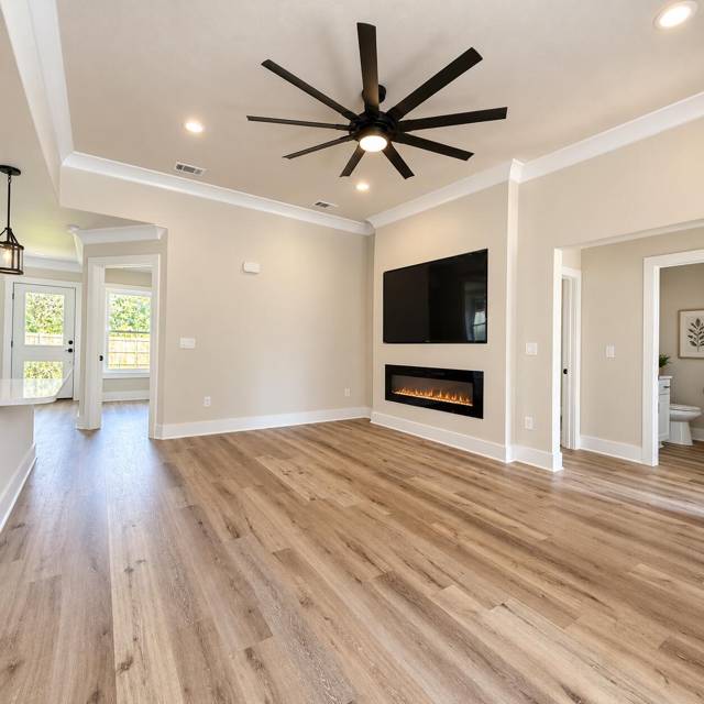 878 E Walnut Avenue, home for sale in Crestview