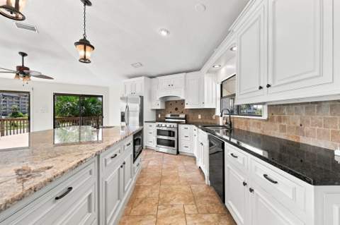 757 Seahorse Avenue, Fort Walton Beach FL - photo 10 of 63