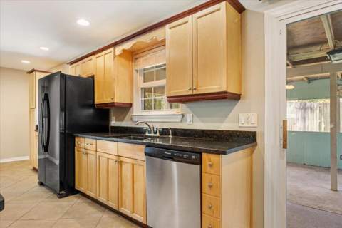 101 NE Oregon Drive #NE, Fort Walton Beach FL - photo 6 of 14