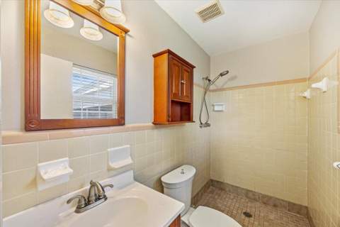 101 NE Oregon Drive #NE, Fort Walton Beach FL - photo 9 of 14