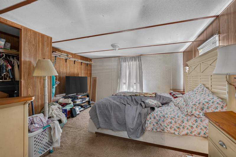 2 bedroom Mobile Home at 5375 Stallion Drive, Mare Creek, Crestview — photo 3