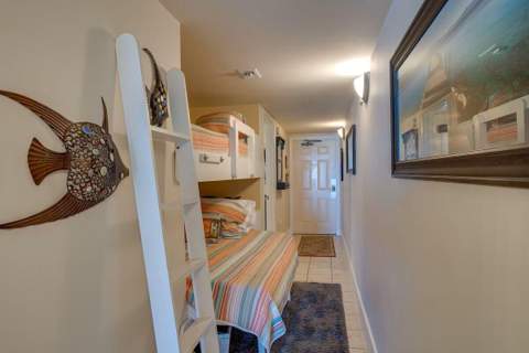 866 Santa Rosa Boulevard #105, Fort Walton Beach FL - photo 9 of 27