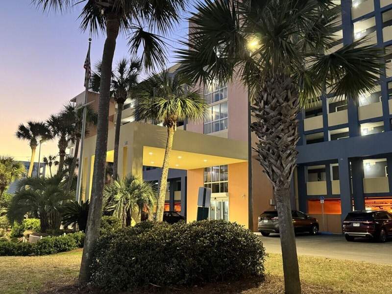 1 bedroom Condominium at 866 Santa Rosa Boulevard #105, Pelican Isle, Fort Walton Beach — photo 5