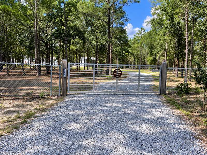 5 bedroom Manufactured Home at 5222 Fowler Road, Crestview, Crestview — photo 1