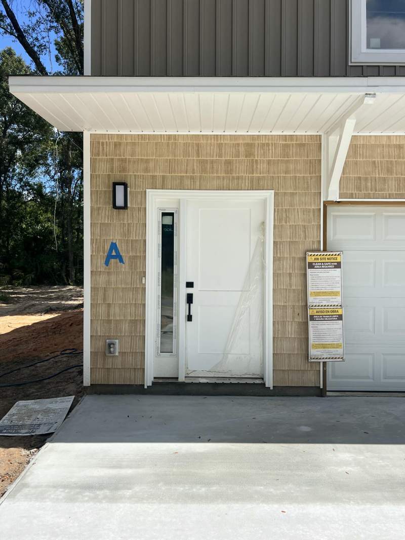 6 bedroom Townhouse at 161 S Booker Street #Unit A + B, Booker St, Crestview — photo 3
