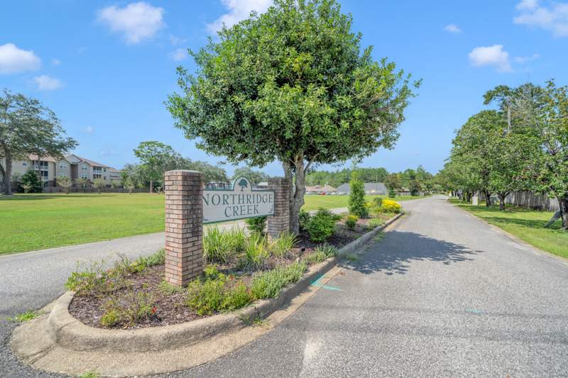 3 bedroom Detached Single Family at 1964 Chesapeake Ridge, North Ridge Creek S/D, Fort Walton Beach — photo 4