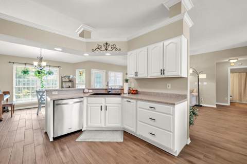 1964 Chesapeake Ridge, Fort Walton Beach FL - photo 16 of 59