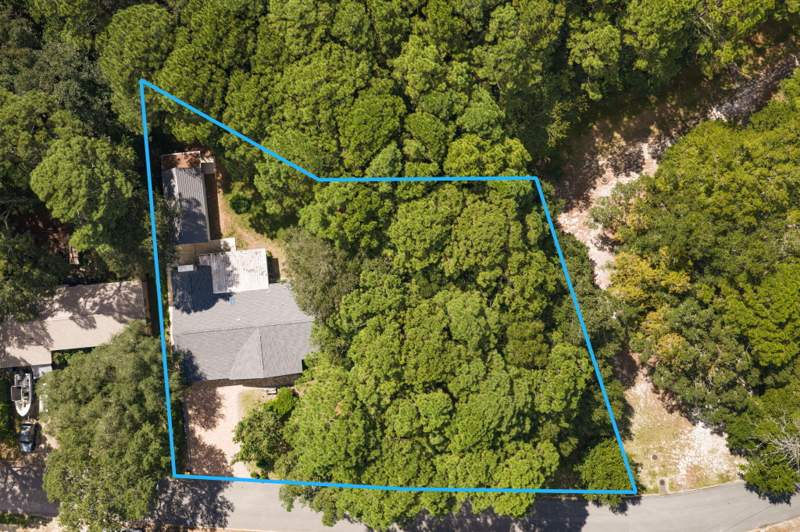 3 bedroom Detached Single Family at 324 NW Lake Drive, Vesta Heights, Fort Walton Beach — photo 5