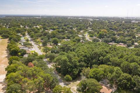 324 NW Lake Drive, Fort Walton Beach FL - photo 10 of 74