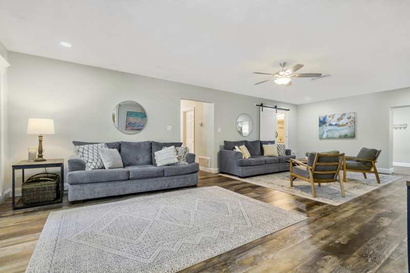 4 bedroom Detached Single Family at 164 NW Beal Parkway, Bayou S/D, Fort Walton Beach — photo 1