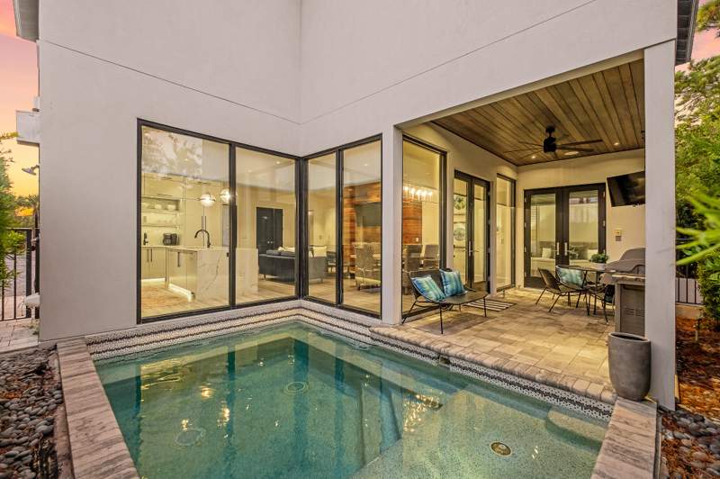 6 bedroom Detached Single Family at 220 N Saint Francis Drive, Emerald Waters Village, Miramar Beach — photo 3