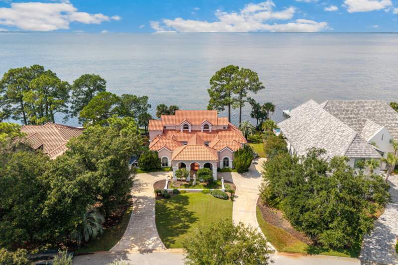 4 bedroom Detached Single Family at 3219 Bay Estates Circle, Burnt Pine, Miramar Beach — photo 3
