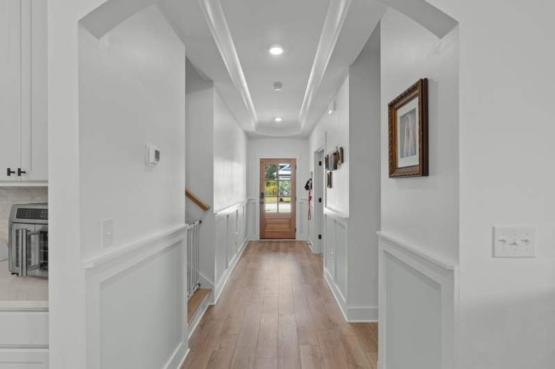 6 bedroom Detached Single Family at 136 Hibernate Way, Bear Creek Cottages, Freeport — photo 4