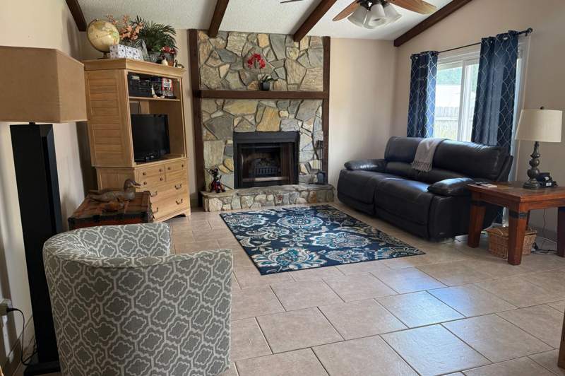 3 bedroom Detached Single Family at 1809 Madelons Path, Hidden Trail Phase I, Fort Walton Beach — photo 4