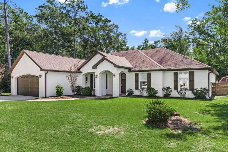 4 bedroom Detached Single Family at 184 Magnolia Drive, Lagrange Shores, Freeport — photo 4