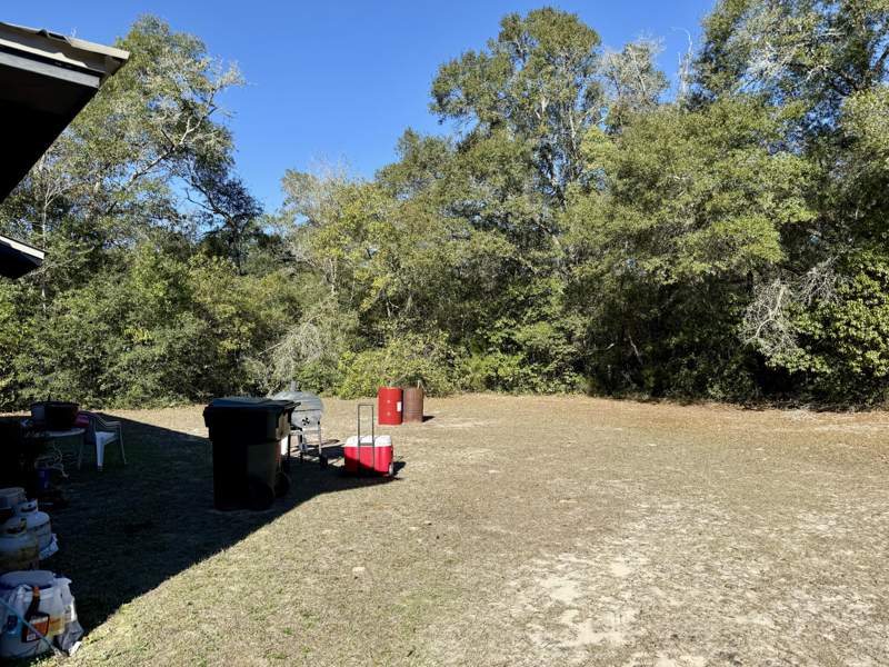 3 bedroom Detached Single Family at 327 Vann Avenue, Na, DeFuniak Springs — photo 4