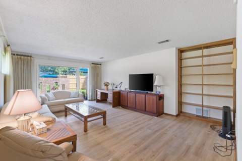 603 Overbrook Drive, Fort Walton Beach FL - photo 12 of 47
