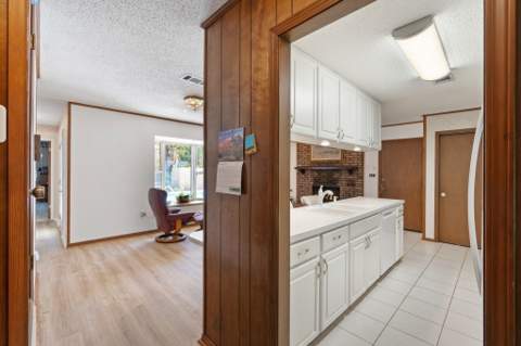 603 Overbrook Drive, Fort Walton Beach FL - photo 15 of 47