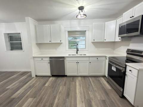 215 E 3rd Avenue, Crestview FL - photo 11 of 32