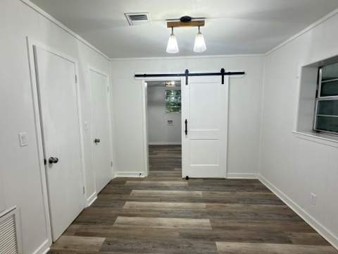 215 E 3rd Avenue, Crestview FL - photo 13 of 32