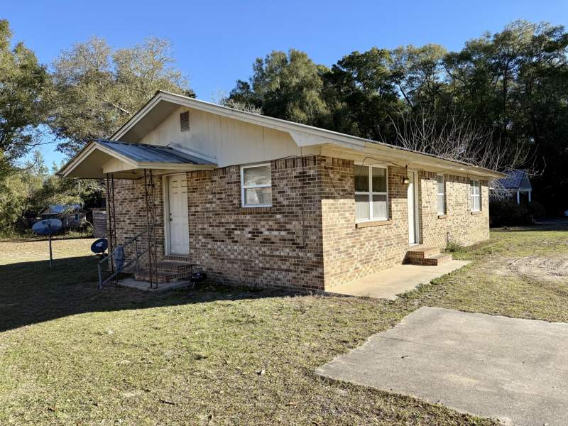 3 bedroom Detached Single Family at 71 Constitution Avenue, DeFuniak Springs, DeFuniak Springs — photo 2