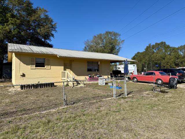76 Fredrick Drive, home for sale in DeFuniak Springs