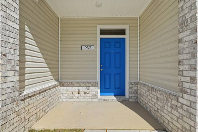 935 Kenzie Lane