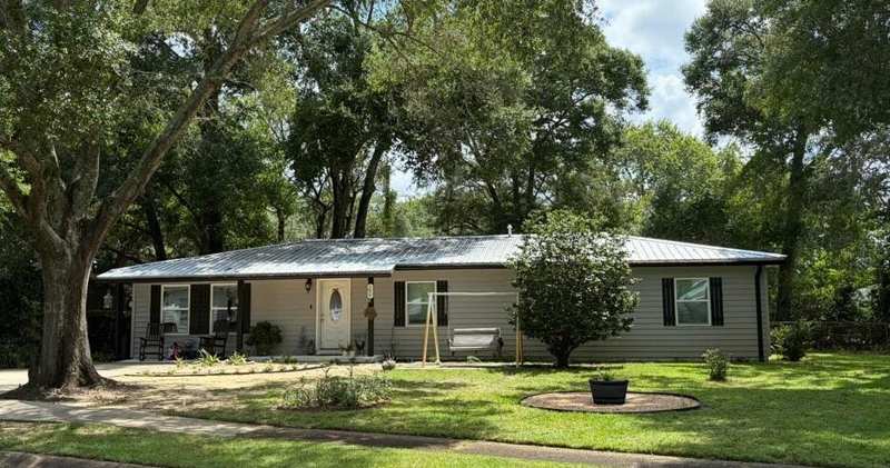4 bedroom Detached Single Family at 500 Dona Avenue, Midpines, Fort Walton Beach — photo 1
