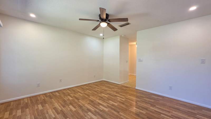 3 bedroom Detached Single Family at 371 NW Oakland Circle, Oakland Heights, Fort Walton Beach — photo 5