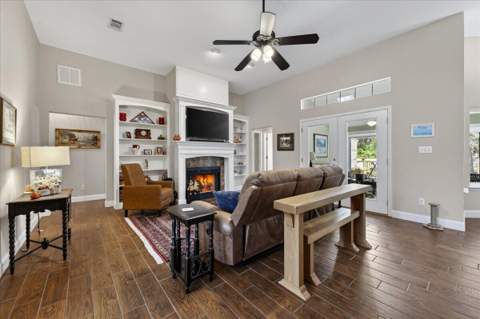 205 Yacht Club Drive, Niceville FL - photo 13 of 81