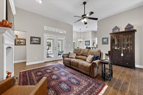 205 Yacht Club Drive, Niceville FL - photo 16 of 81