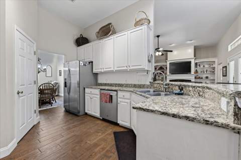 205 Yacht Club Drive, Niceville FL - photo 21 of 81
