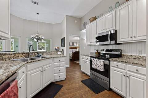 205 Yacht Club Drive, Niceville FL - photo 23 of 81