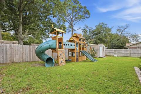 381 NW Marie Circle, Fort Walton Beach FL - photo 12 of 52