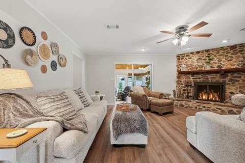 505 Sioux Circle, Fort Walton Beach FL - photo 9 of 62