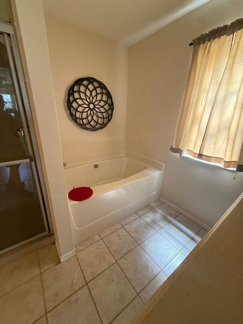 3 bedroom Detached Single Family at 938 Claeven Circle, Hunters Run S/D, Fort Walton Beach — photo 5
