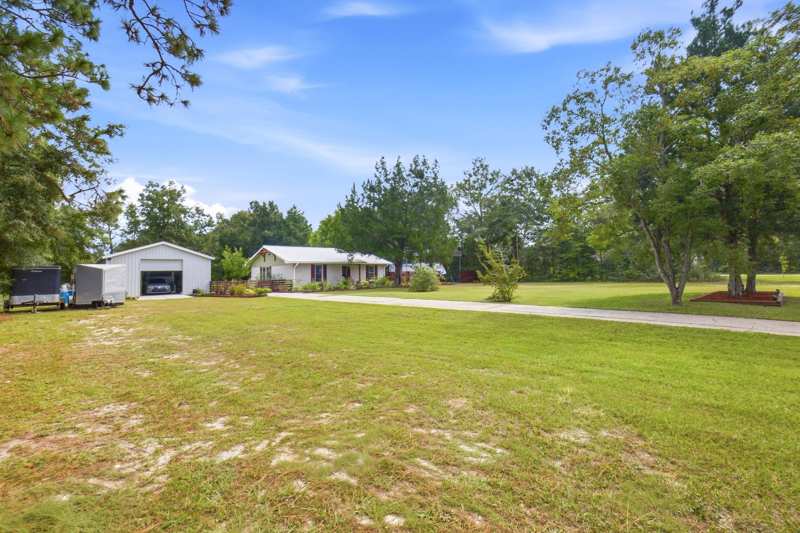 3 bedroom Detached Single Family at 78 Florence Drive, Lake Juniper Estates Unit 3, DeFuniak Springs — photo 1