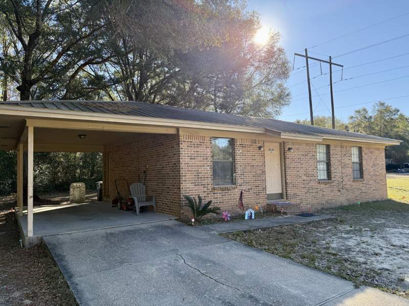 3 bedroom Detached Single Family at 32 Josephene Street, The Plantations, DeFuniak Springs — photo 2