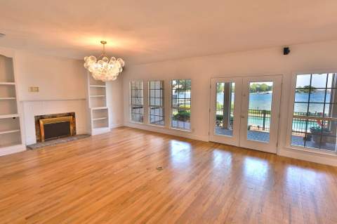 217 NE Yacht Club Drive, Fort Walton Beach FL - photo 8 of 58