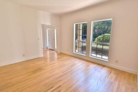 217 NE Yacht Club Drive, Fort Walton Beach FL - photo 13 of 58